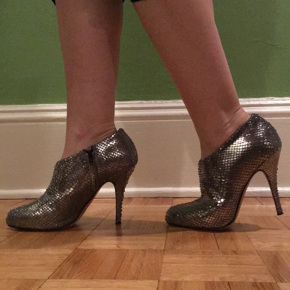 Katia Lombardo silver booties